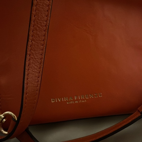 Backpack/purse in a beautiful orange. Made in Italy. - Picture 5 of 7